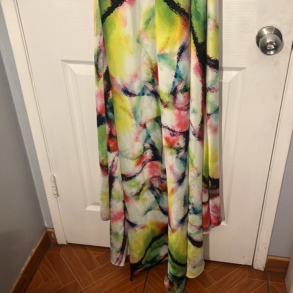 Camille La Vie Green and Pink Embellished Plunge Neck Prom Dress - Picture 4 of 7